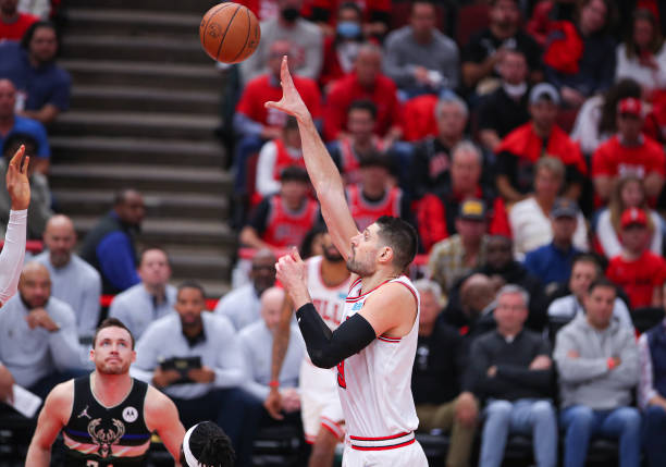 Should Chicago give Nikola Vucevic a contract&nbsp;extension?